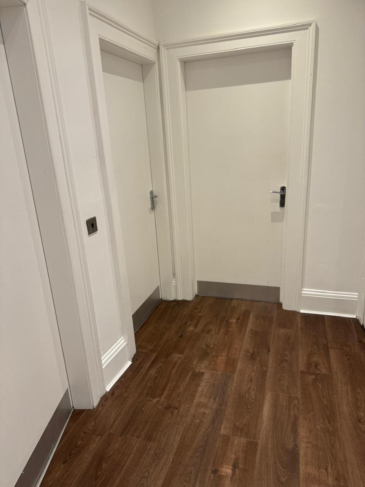 Lothian Rd Apartment *