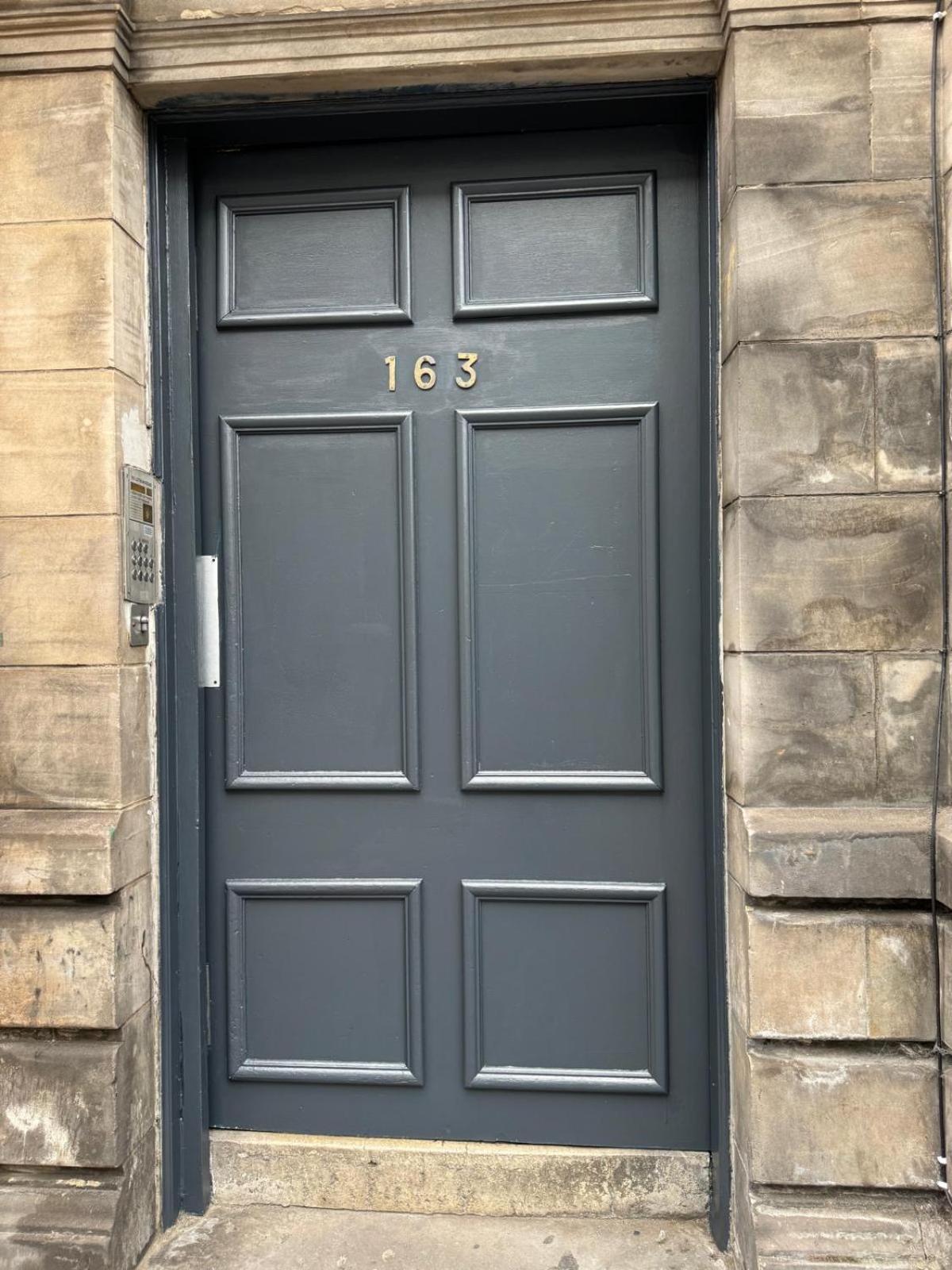 Apartment Lothian Rd